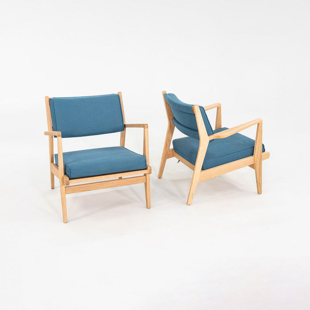 C. 2020 Pair of Jens Risom U-430 Lounge Chairs with Arms for DWR Oak w/ Fabric