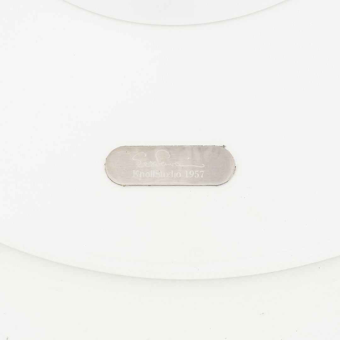 2017 Eero Saarinen For Knoll Tulip Dining Table with 35 inch Vetro Bianco Top and White Base, in Box 3x Available