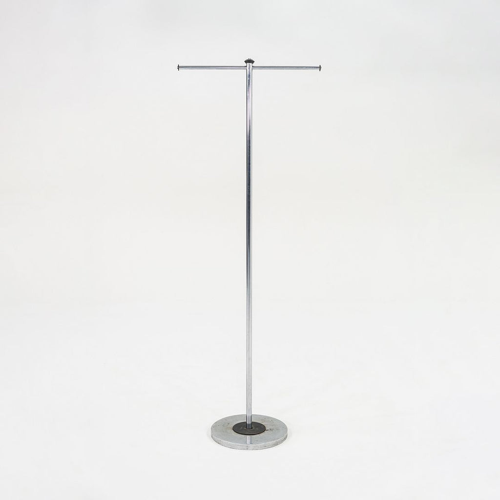 1980s Postmodern Chromed Steel Coat Rack or Clothes Hanger 25 x 14 x 68 inches