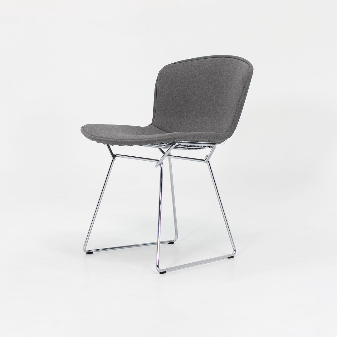 2021 Pair of Knoll Bertoia Side Chairs, Model 420C by Harry Bertoia for Knoll in Chromed Steel and Fabric