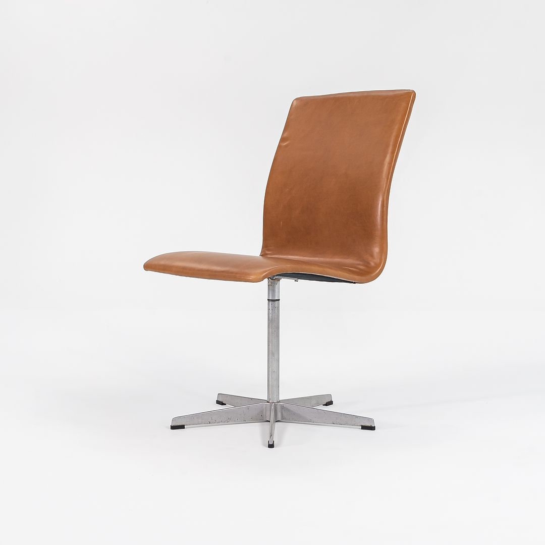 1973 Pair of Oxford Chairs, Model 3171T by Arne Jacobsen for Fritz Hansen in New Cognac Leather