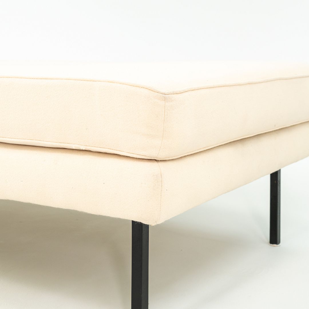 1960s Daybed by Richard Schultz for Knoll with Off-White Fabric Upholstery