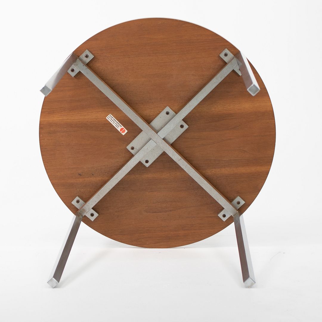 1960s Pair of Side Tables, Model 2562T by Florence Knoll in Walnut and Steel