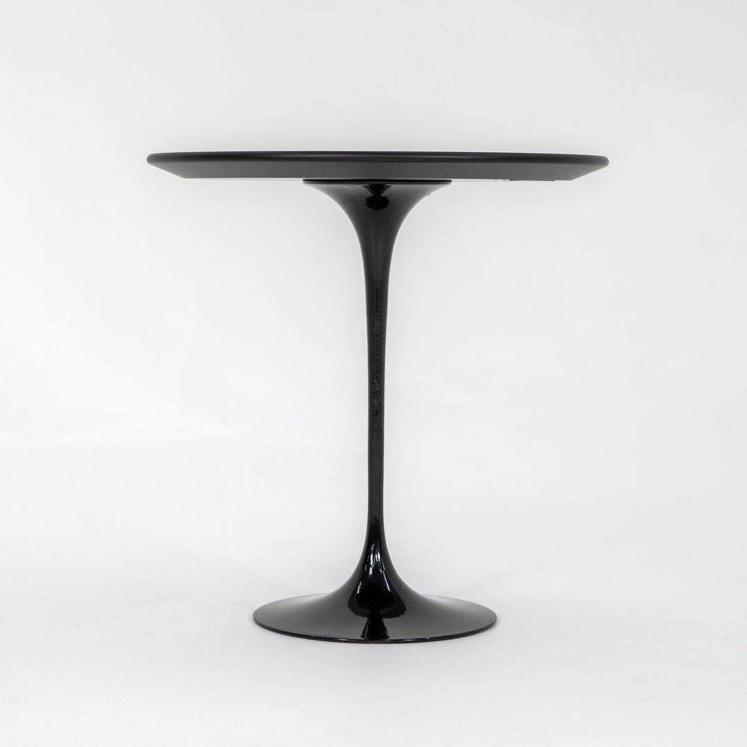 2022 Knoll Saarinen Tulip Pedestal Round Side Table with 20" Black Laminate Top
