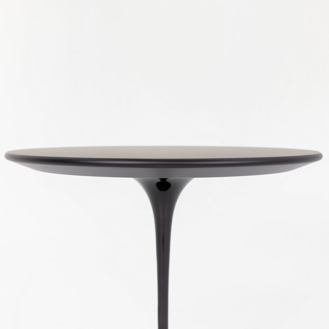 2022 Knoll Saarinen Tulip Pedestal Round Side Table with 20" Black Laminate Top