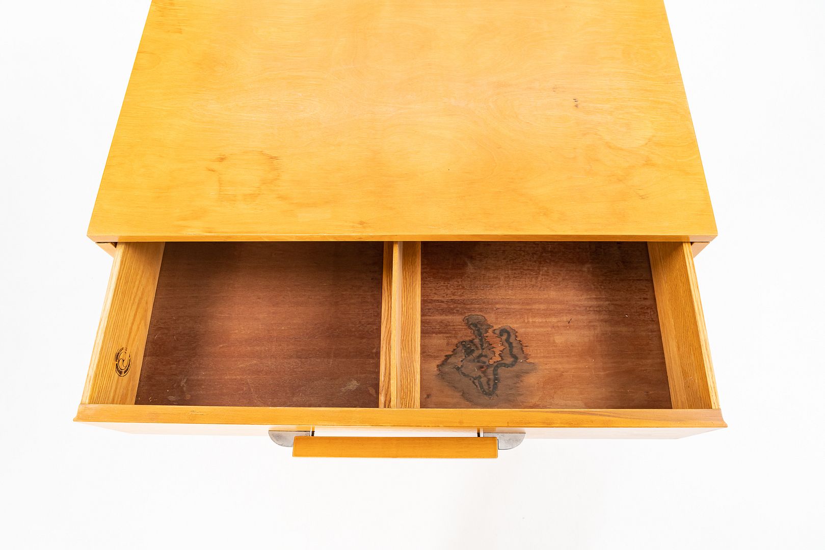 1939 Birch Tallboy 5-Drawer Dresser Cabinet by Eliel Saarinen, J. Robert Swanson, Pipsan Saarinen Swanson for Johnson Furniture Co. in Birch