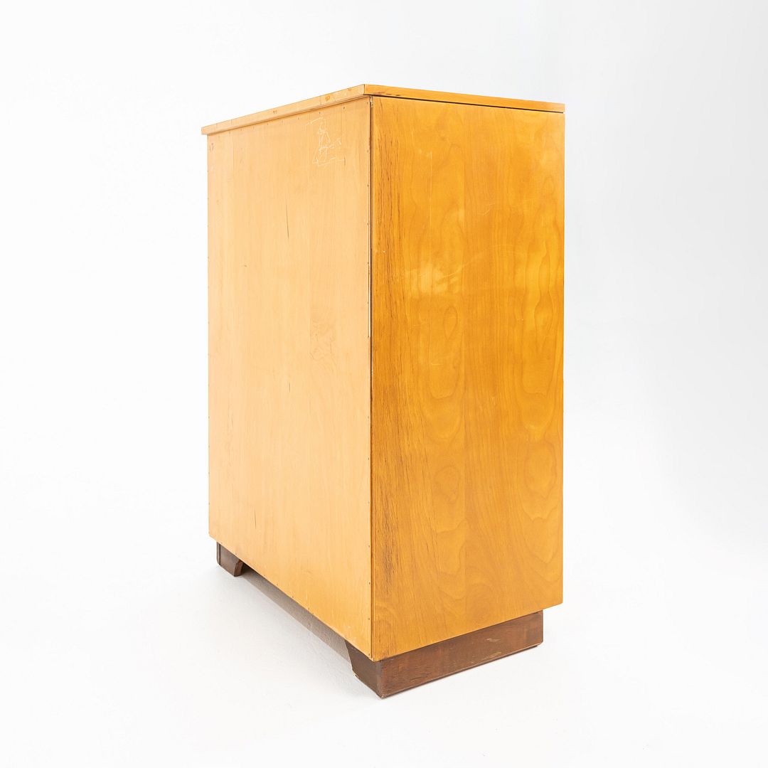 1939 Birch Tallboy 5-Drawer Dresser Cabinet by Eliel Saarinen, J. Robert Swanson, Pipsan Saarinen Swanson for Johnson Furniture Co. in Birch