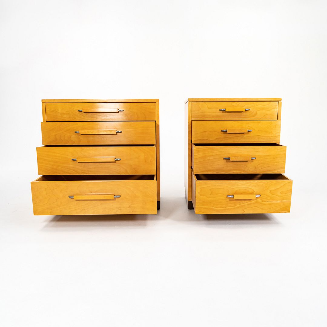 1939 Flexible Home Arrangements Birch 4-Drawer Dresser Cabinet by Eliel Saarinen, J. Robert Swanson, Pipsan Saarinen Swanson for Johnson Furniture Co. in Birch