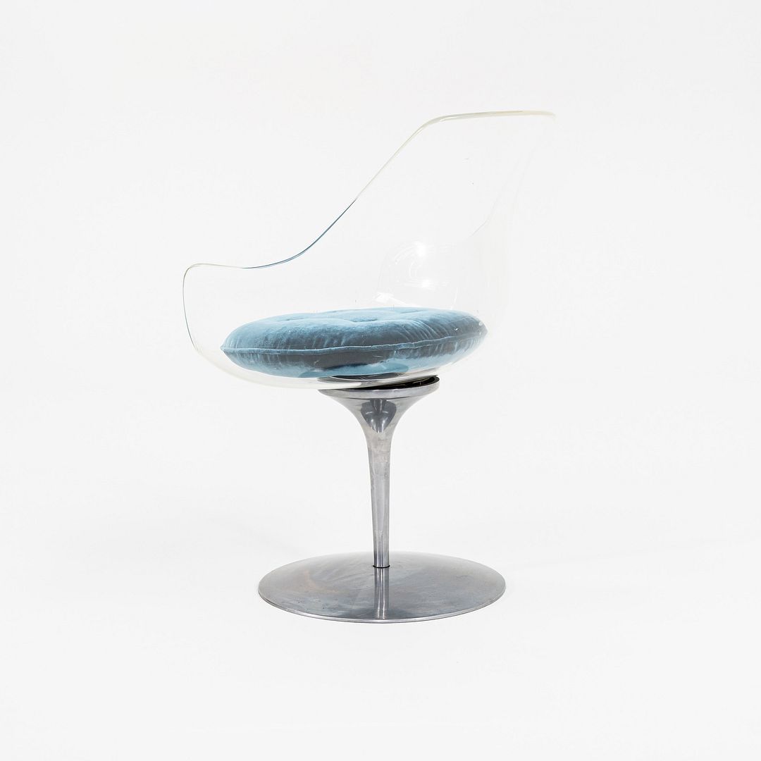 1960s Champagne Arm Chair by Estelle and Erwine Laverne for Formes Nouvelles in Lucite and Aluminum