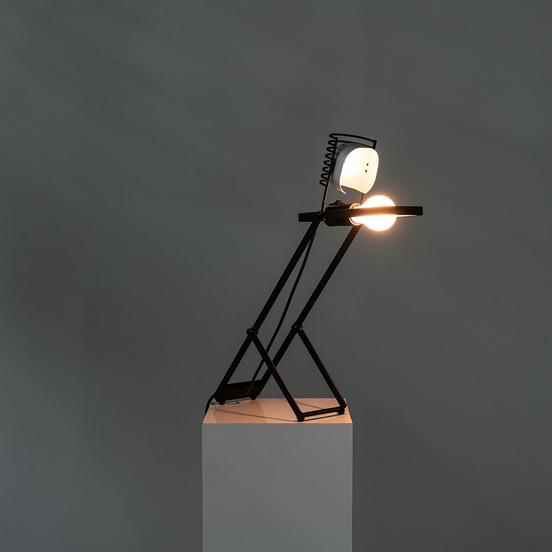 1980s Ernesto Gismondi for Artemide Sintesi Table / Desk Lamp in Black Metal