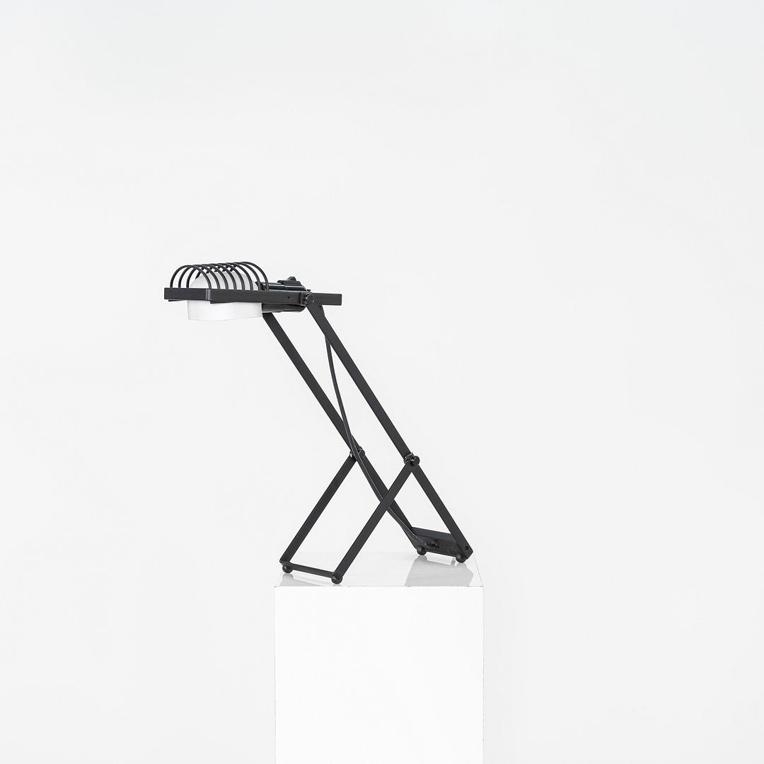 1980s Ernesto Gismondi for Artemide Sintesi Table / Desk Lamp in Black Metal
