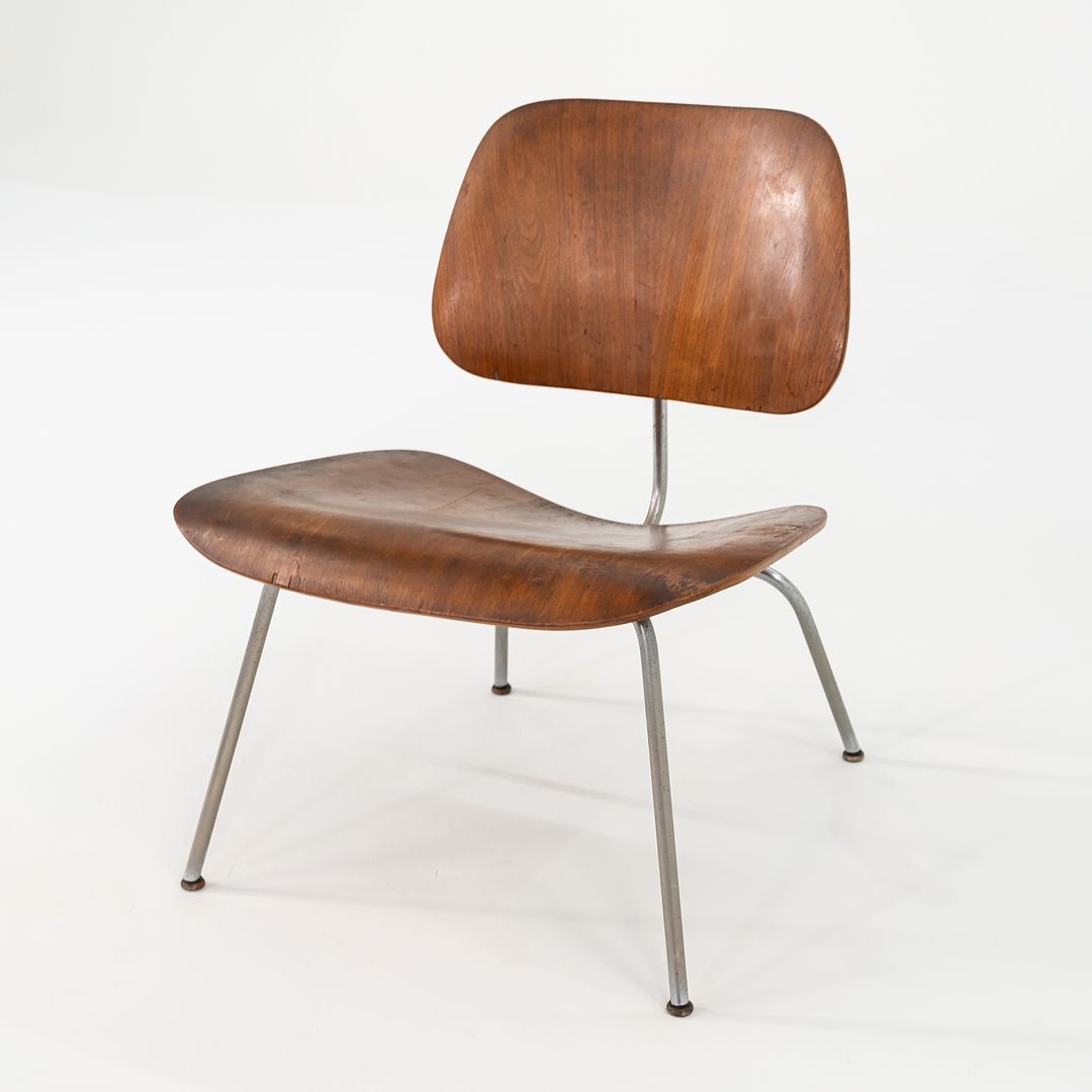 1952 LCM Lounge Chair by Ray and Charles Eames for Herman Miller in Walnut