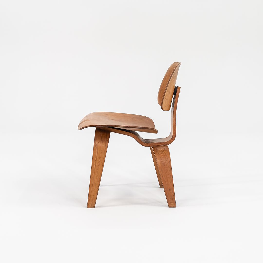 1946 DCW Chair by Ray and Charles Eames for Evans Products Company in Calico Ash