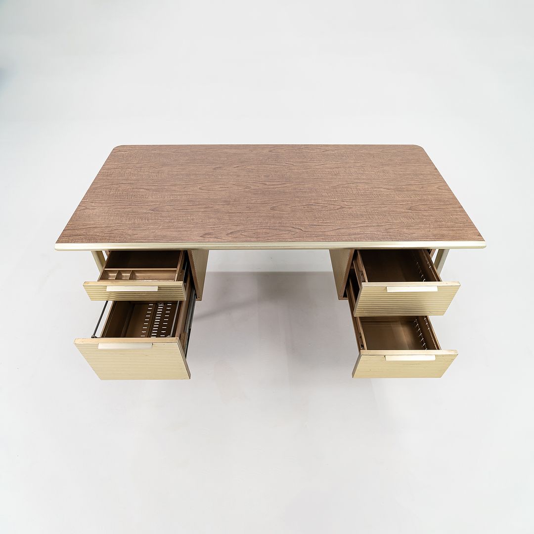 1958 Italic Desk by Gordon Bunshaft and SOM for General Fireproofing