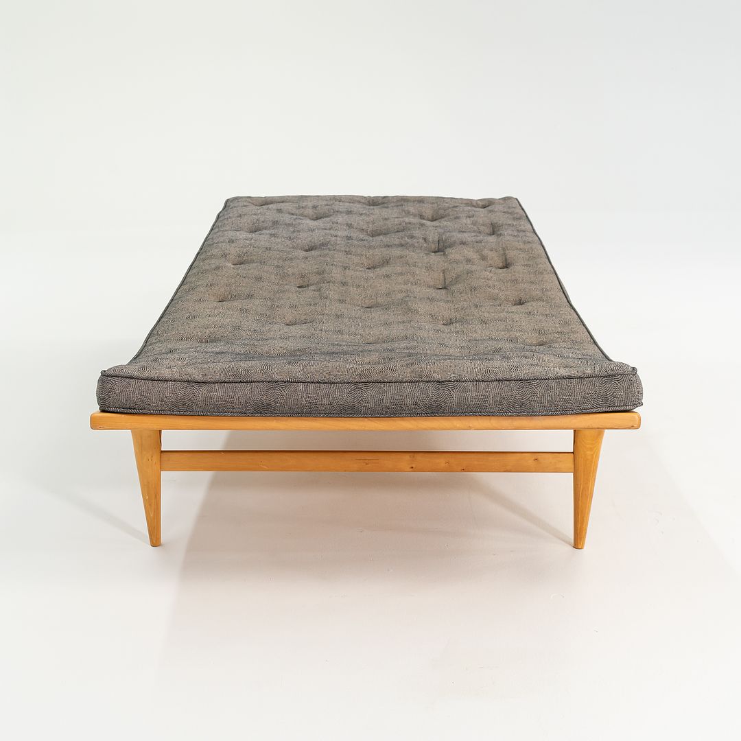 SOLD 1960s Berlin 57 Daybed, Model T303 by Bruno Mathsson for Firma Karl Mathsson in Beech with Original Fabric