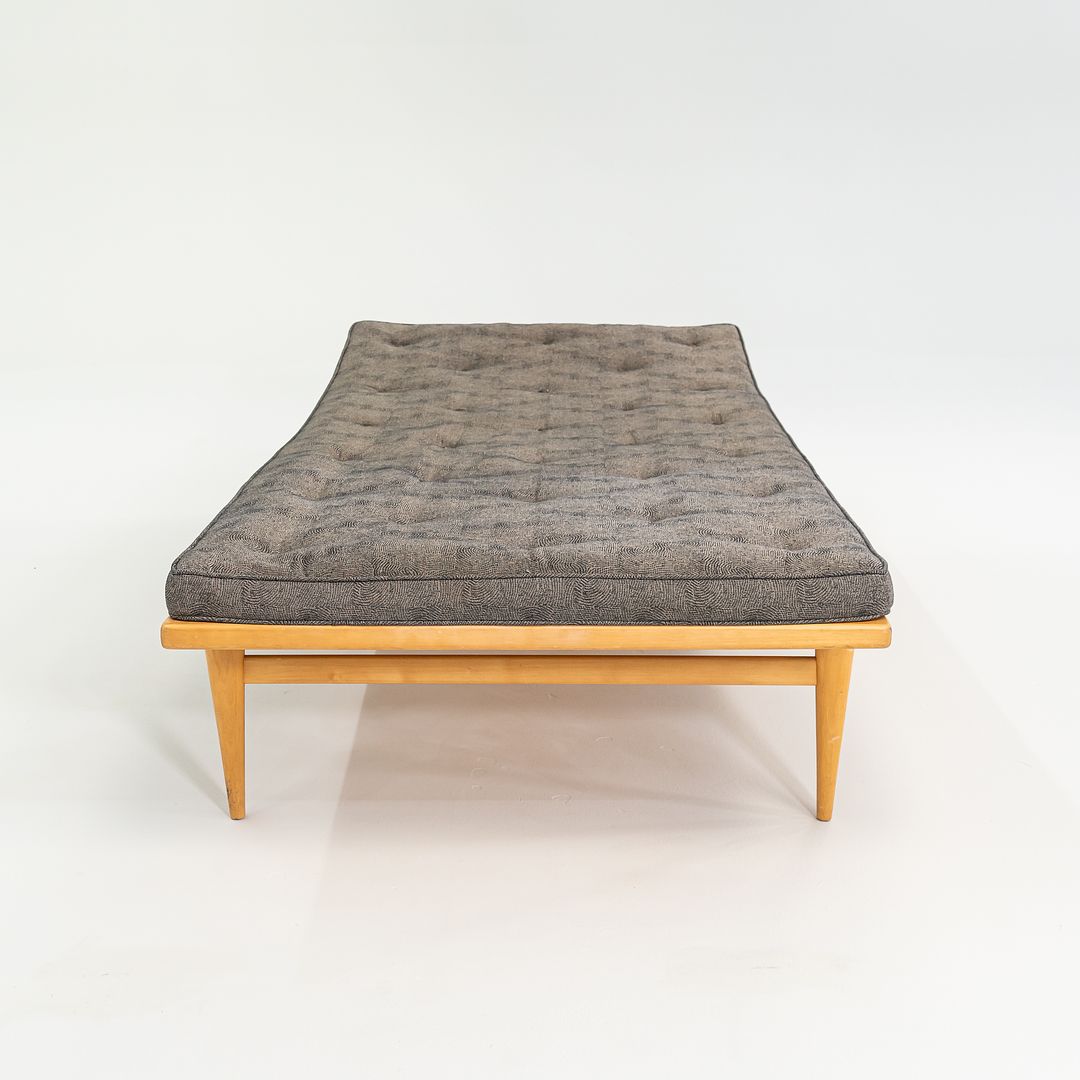 SOLD 1960s Berlin 57 Daybed, Model T303 by Bruno Mathsson for Firma Karl Mathsson in Beech with Original Fabric