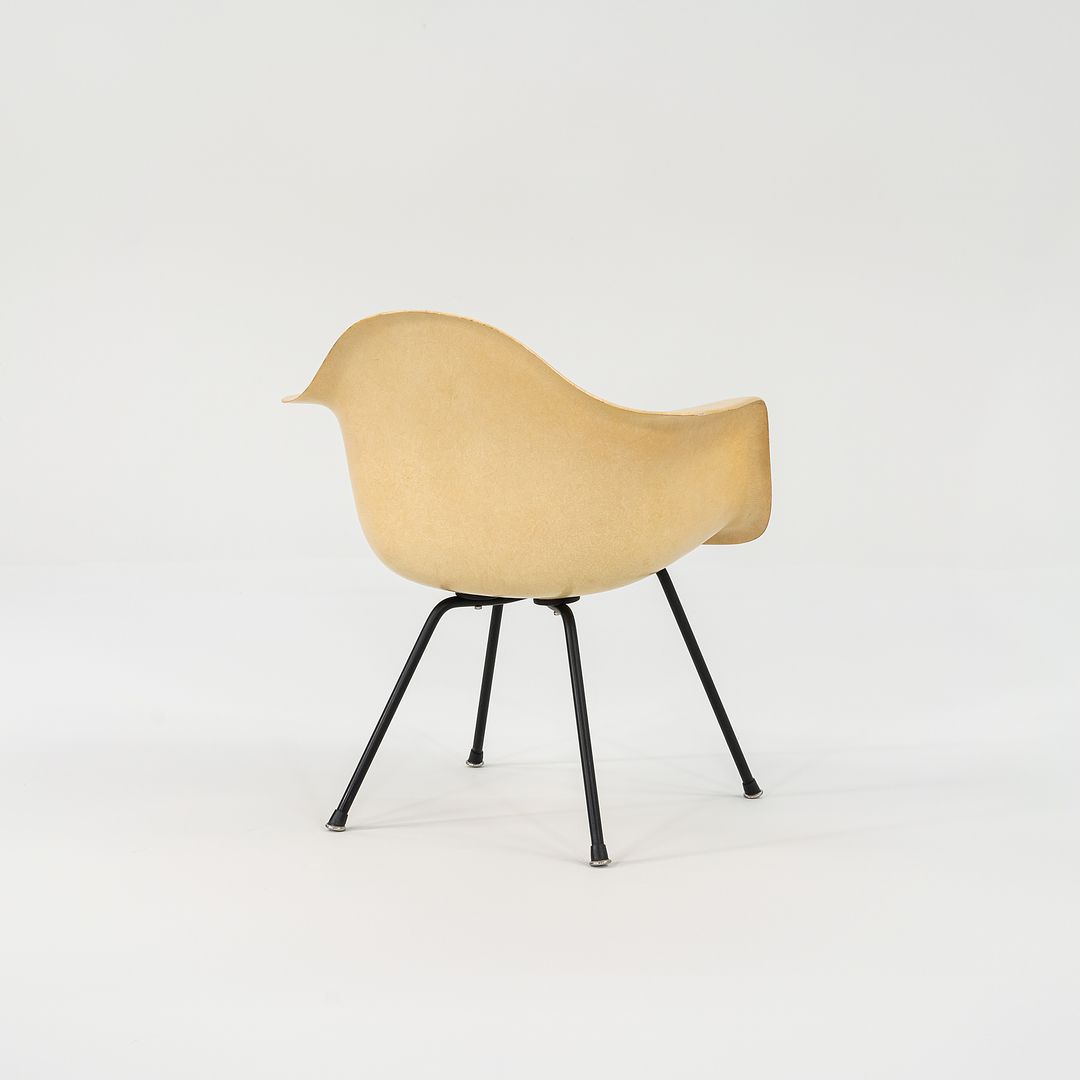 1950s MAX Armchair by Ray and Charles Eames for Herman Miller in Fiberglass