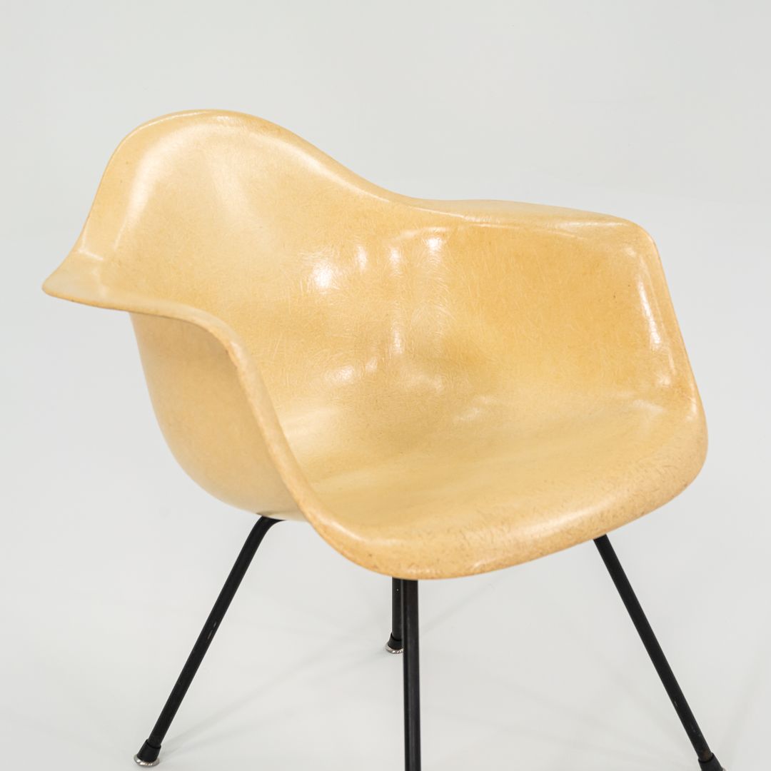 1950s MAX Armchair by Ray and Charles Eames for Herman Miller in Fiberglass