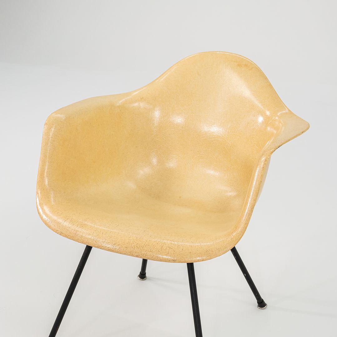1950s MAX Armchair by Ray and Charles Eames for Herman Miller in Fiberglass