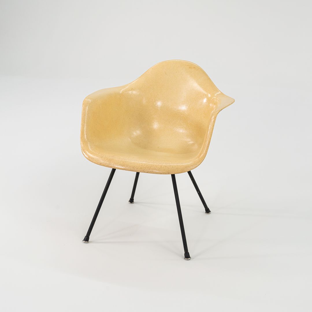 1950s MAX Armchair by Ray and Charles Eames for Herman Miller in Fiberglass