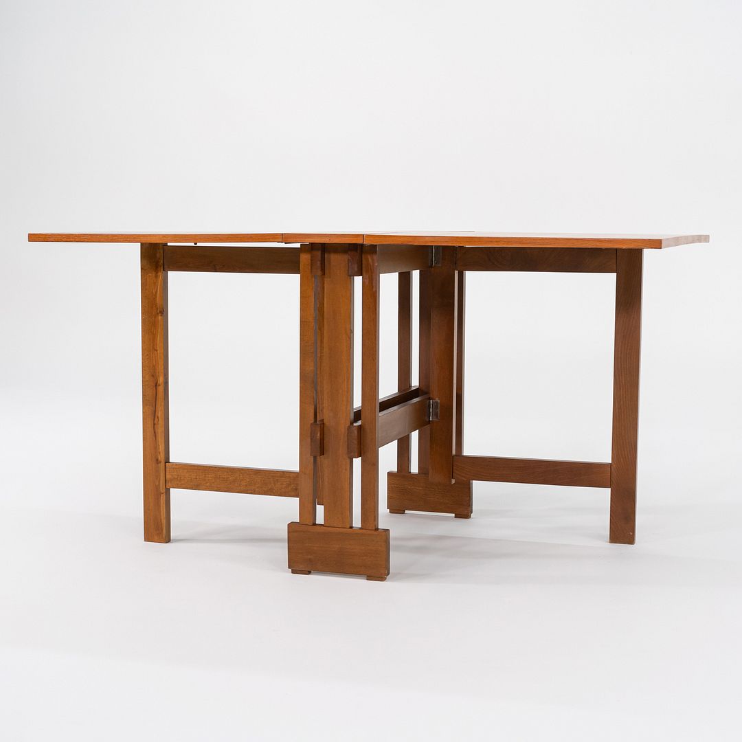 1970s Mission-Style Teak Drop-Leaf Dining Table with Gate Legs & Classic Design