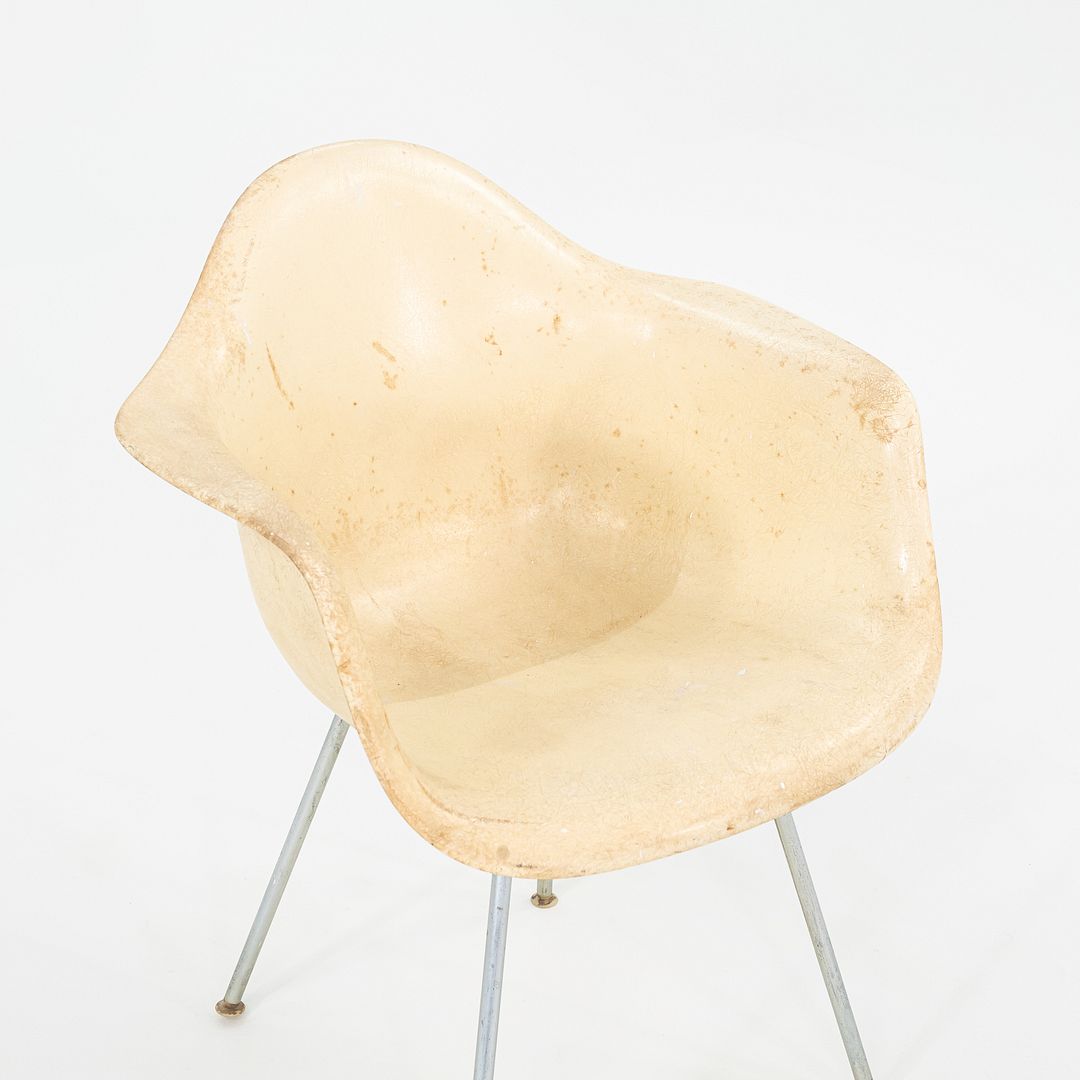 1960 Herman Miller Eames DAX Dining Arm Shell Chair in Parchment Fiberglass