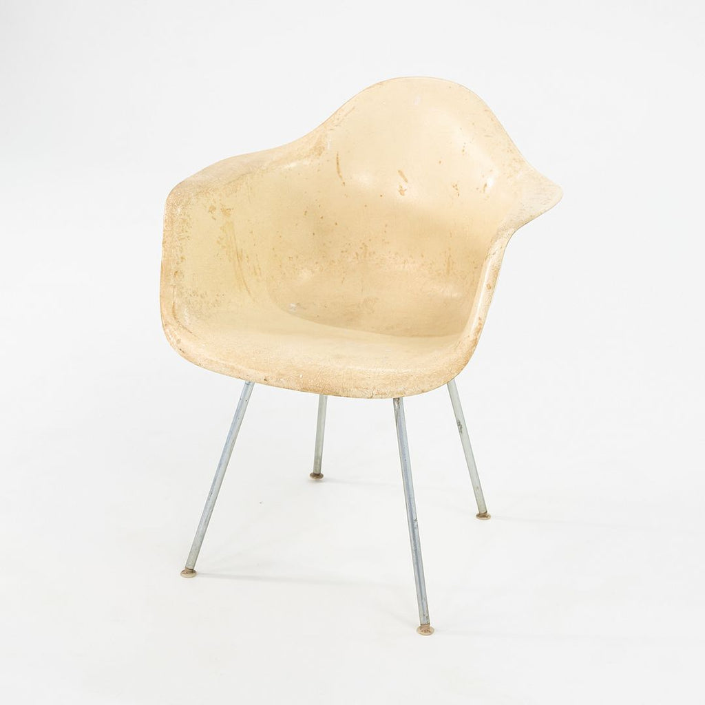 1960 Herman Miller Eames DAX Dining Arm Shell Chair in Parchment Fiberglass