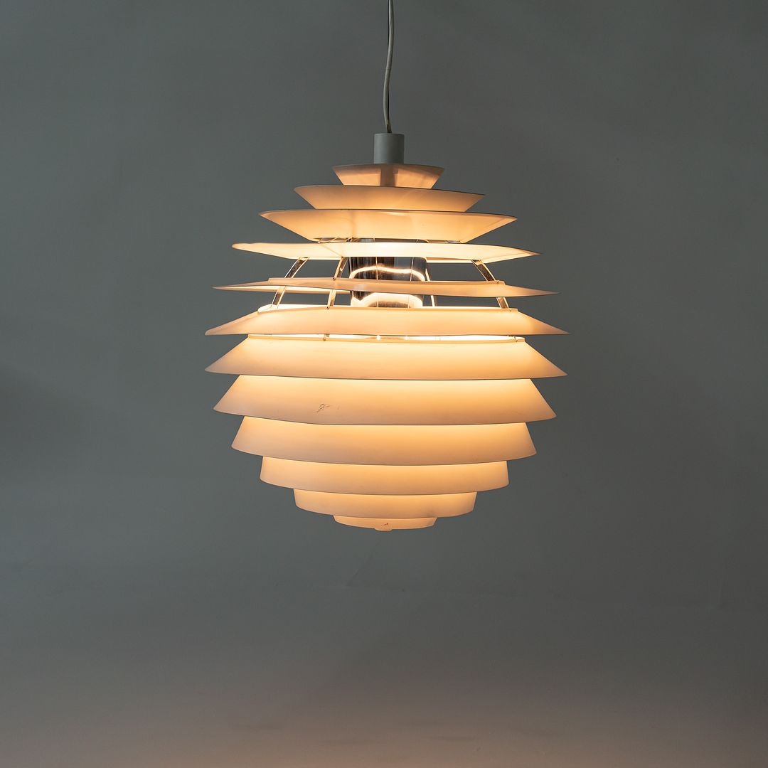 1980s PH Louvre Kugle Pendant Lamp by Poul Henningsen for Louis Poulsen Aluminum, Chrome, Lacquer