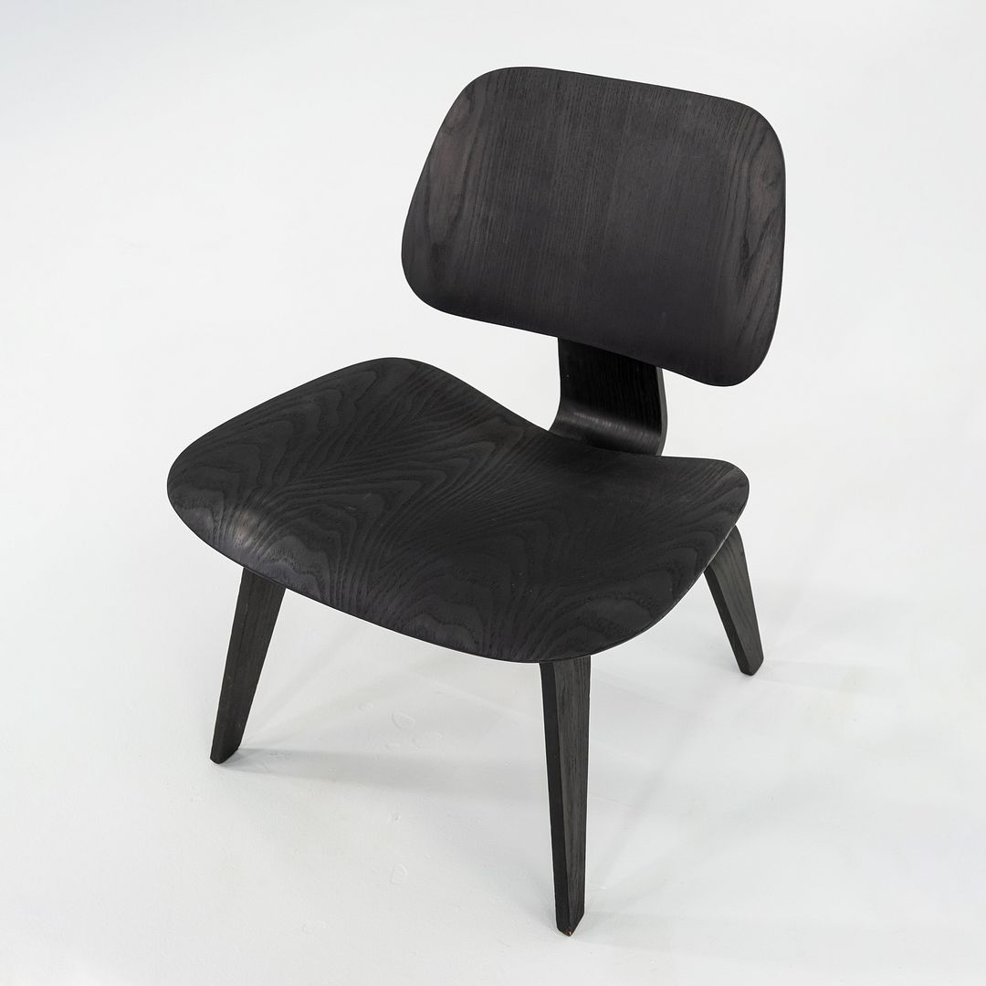 1952 Herman Miller Eames LCW Lounge Chair Crafted in Ebonized Ash Plywood Black