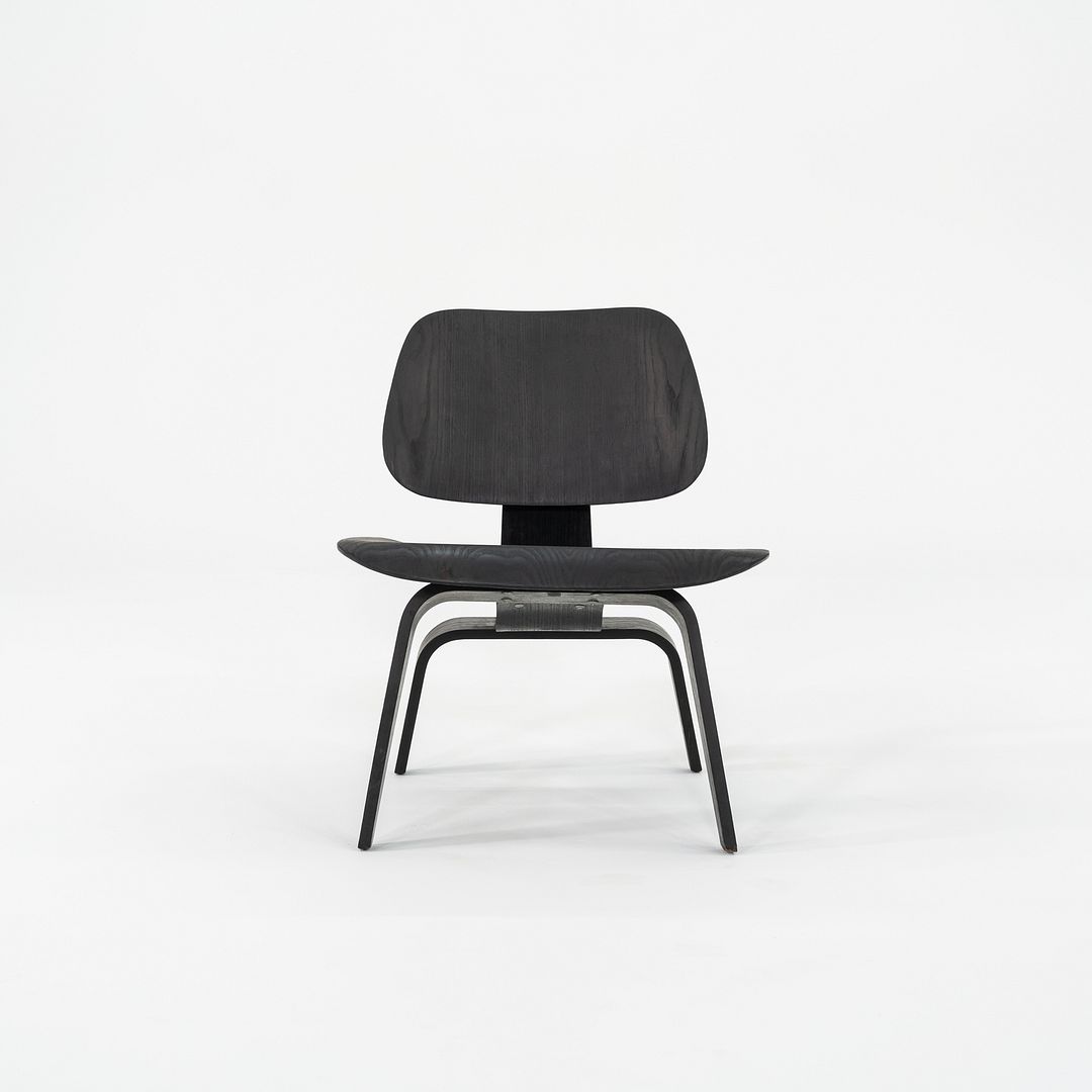 1952 Herman Miller Eames LCW Lounge Chair Crafted in Ebonized Ash Plywood Black