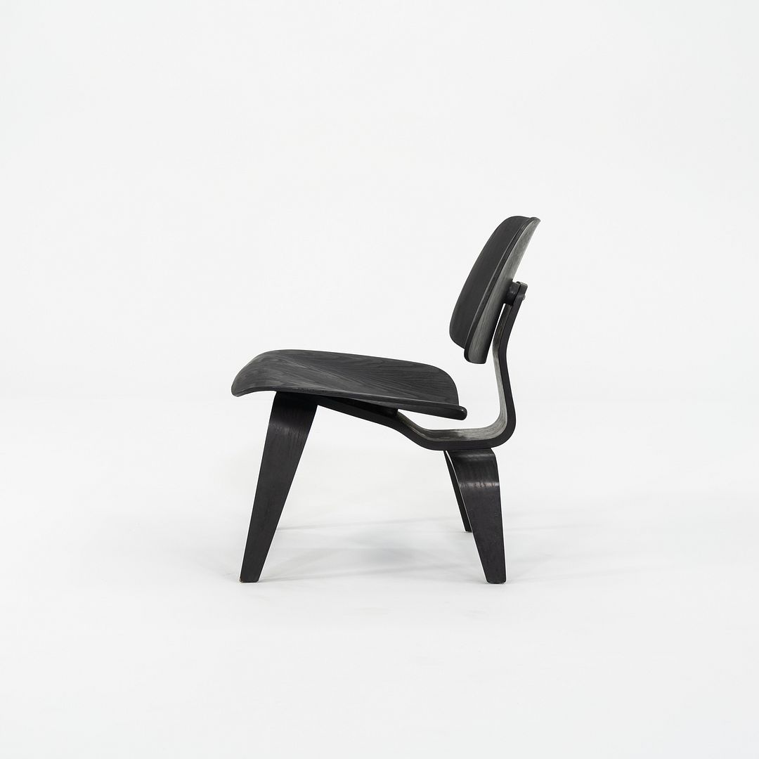 1952 Herman Miller Eames LCW Lounge Chair Crafted in Ebonized Ash Plywood Black