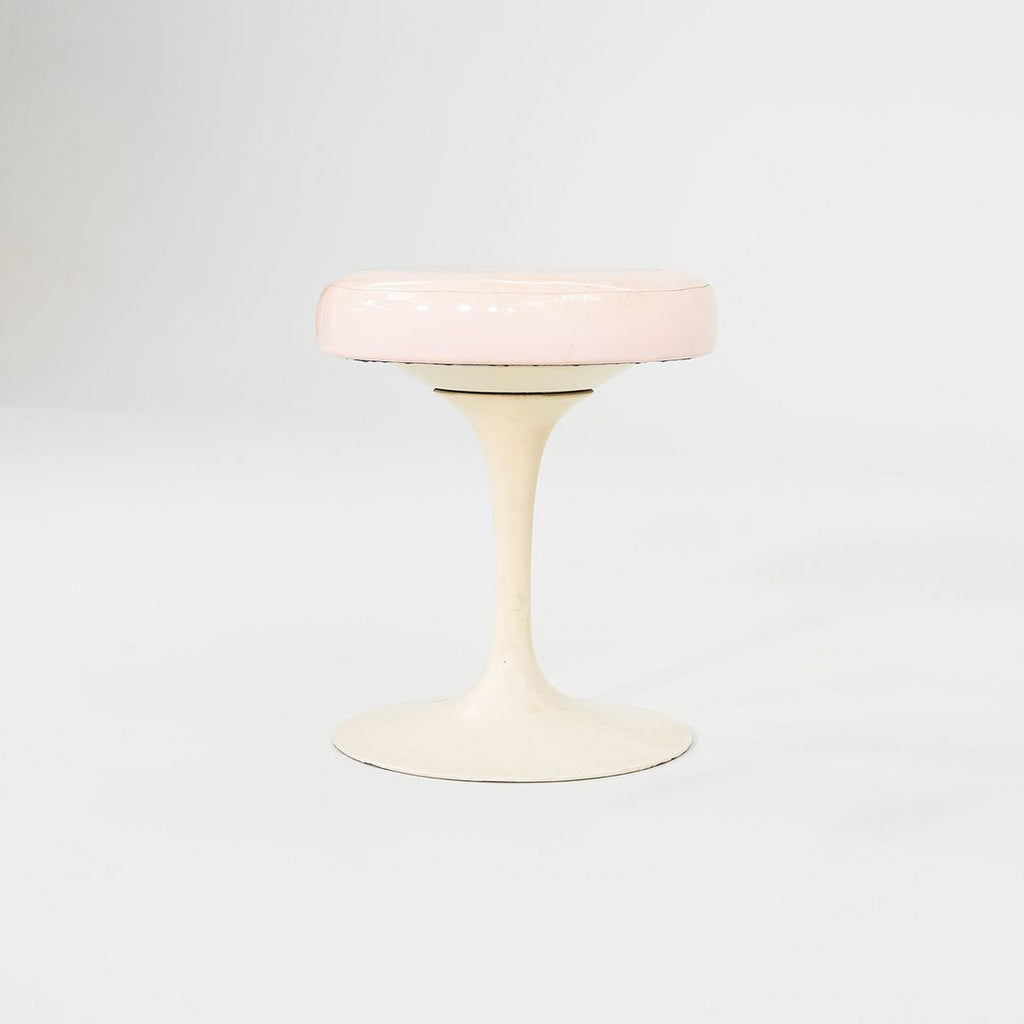 1960s Eero Saarinen for Knoll 152 Tulip Swivel Stool with Vinyl Seat