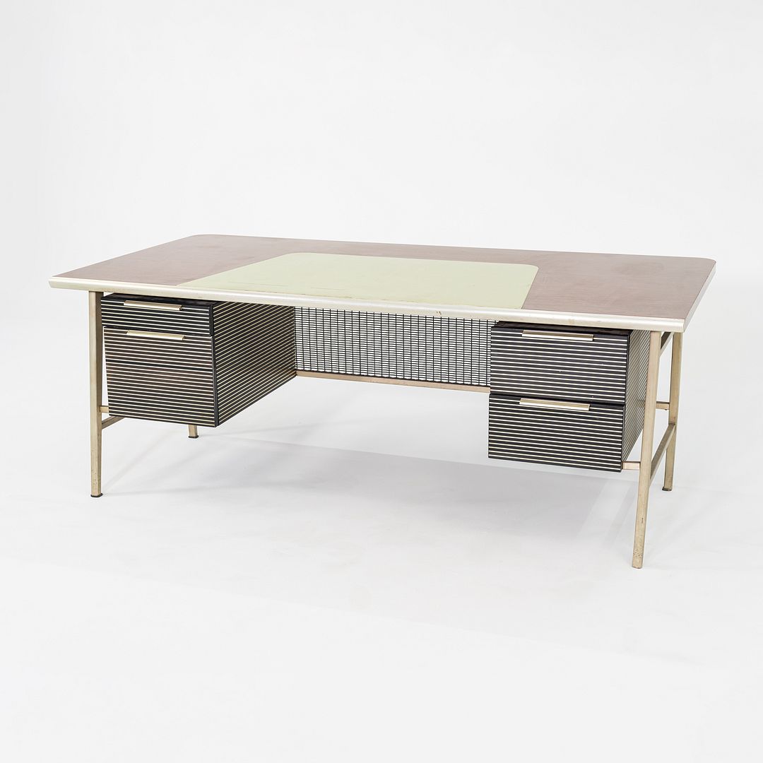 C. 1958 Gordon Bunshaft of SOM / Alcoa / GF Studios Italic Desk for General Fireproofing Co.