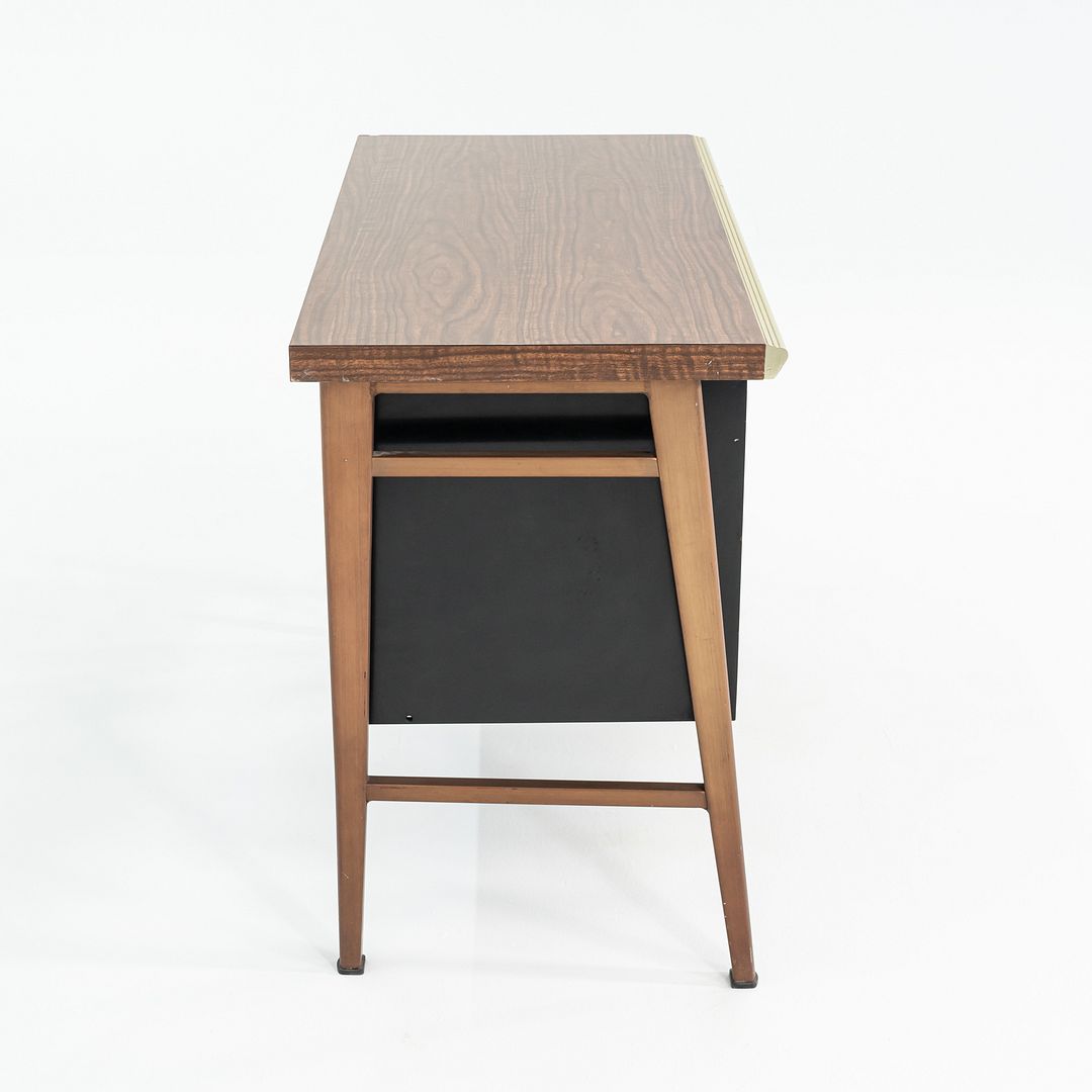 C. 1958 Gordon Bunshaft of SOM / Alcoa / GF Studios Italic Credenza / Cabinet for General Fireproofing Co. 41 inch