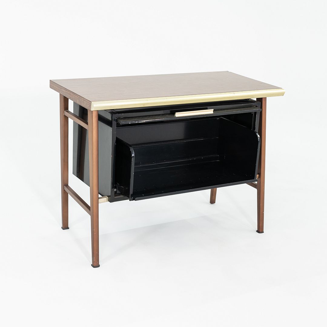 C. 1958 Gordon Bunshaft of SOM / Alcoa / GF Studios Italic Credenza / Cabinet for General Fireproofing Co. 41 inch