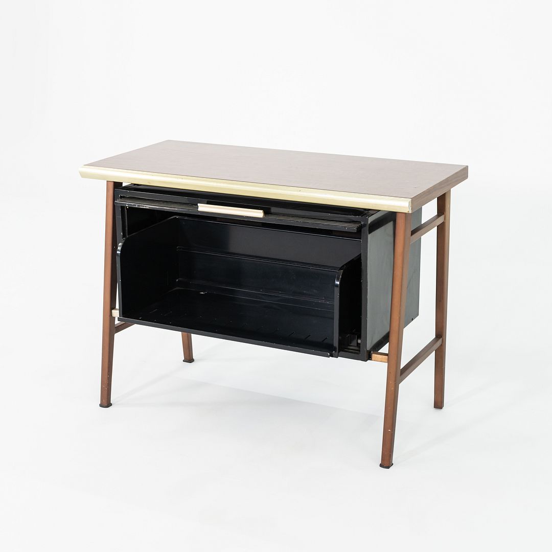 C. 1958 Gordon Bunshaft of SOM / Alcoa / GF Studios Italic Credenza / Cabinet for General Fireproofing Co. 41 inch