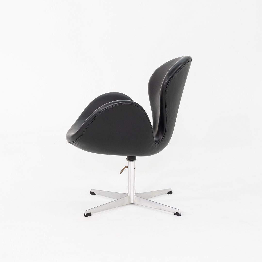 1960s Arne Jacobsen for Fritz Hansen Swan Chair in Black Leather 4x Available