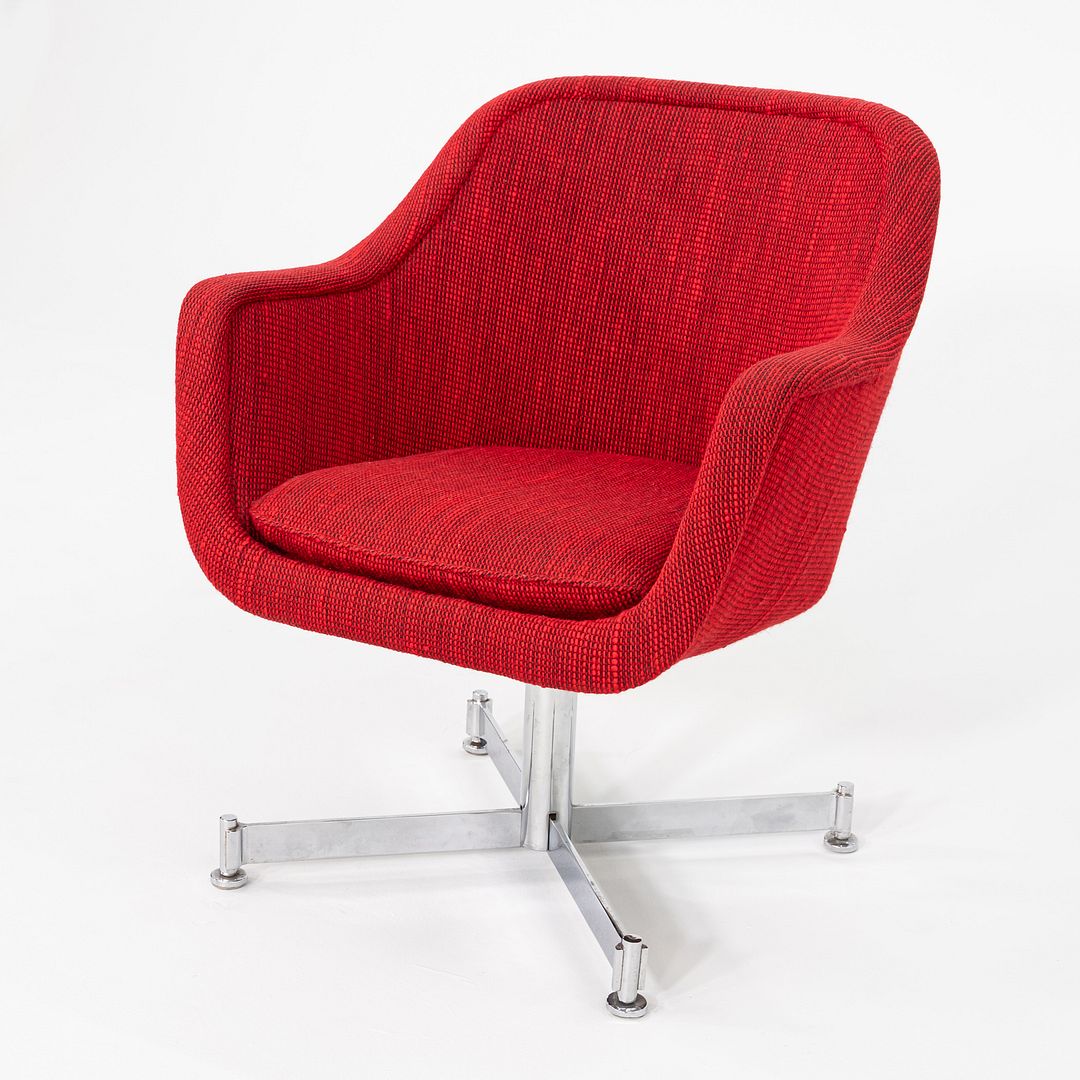 1970s Ward Bennett for Brickel Associates Bumper Swivel Armchair in Red Fabric