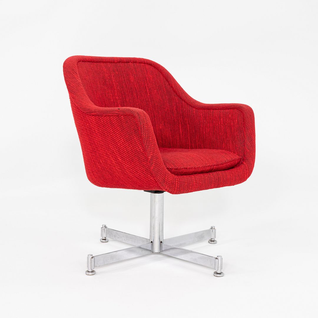 1970s Ward Bennett for Brickel Associates Bumper Swivel Armchair in Red Fabric