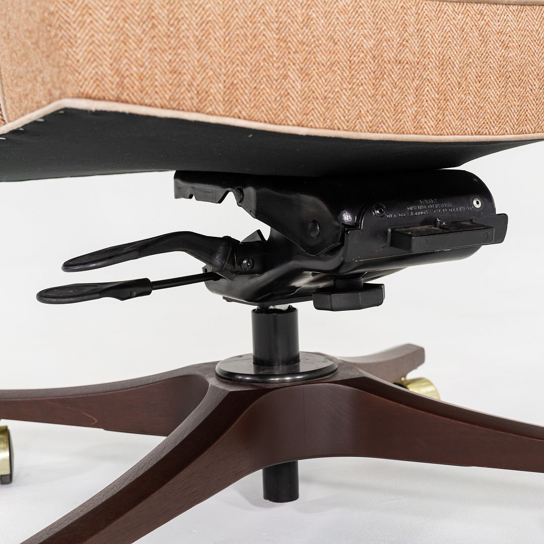 1960s Executive Desk Chair by Edward Wormley for Dunbar Tan Herringbone Fabric