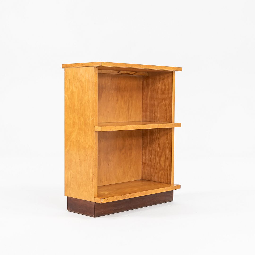 1939 Johnson Furniture Co. Bookshelf by Saarinen, Swanson, & Saarinen Swanson