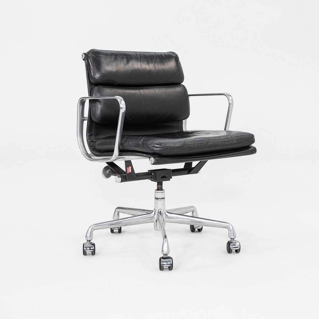 2003 Herman Miller Eames Soft Pad Management Desk Chair Black Leather 6x Avail