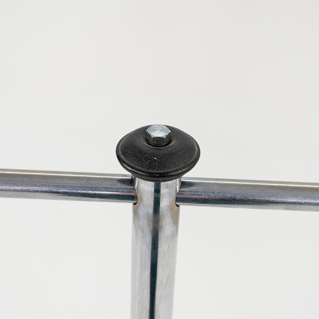 1980s Postmodern Chromed Steel Coat Rack or Clothes Hanger 25 x 14 x 68 inches