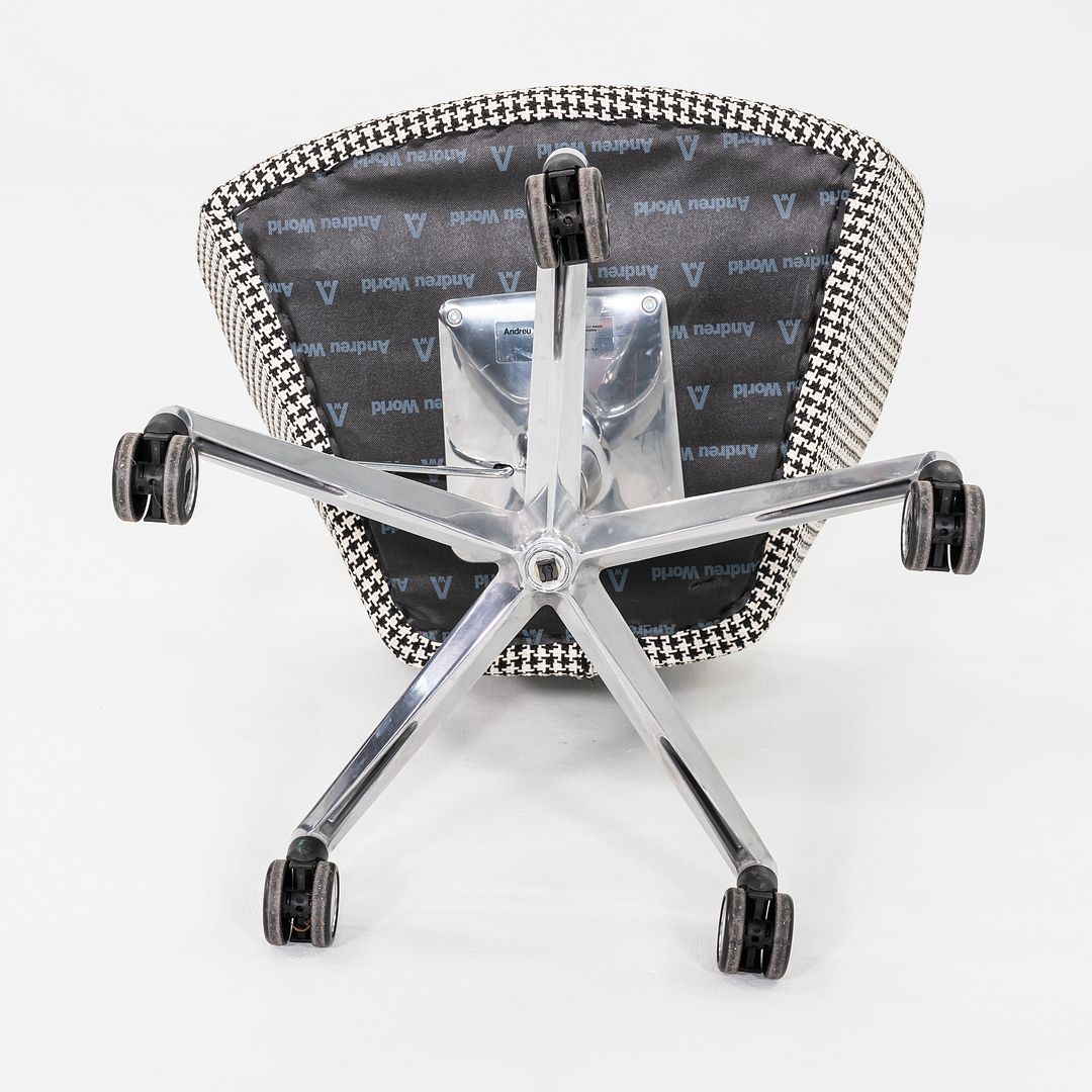 2020s Lievore Altherr Molina Andreu World Brandy Desk Chair SO3000 4x Available