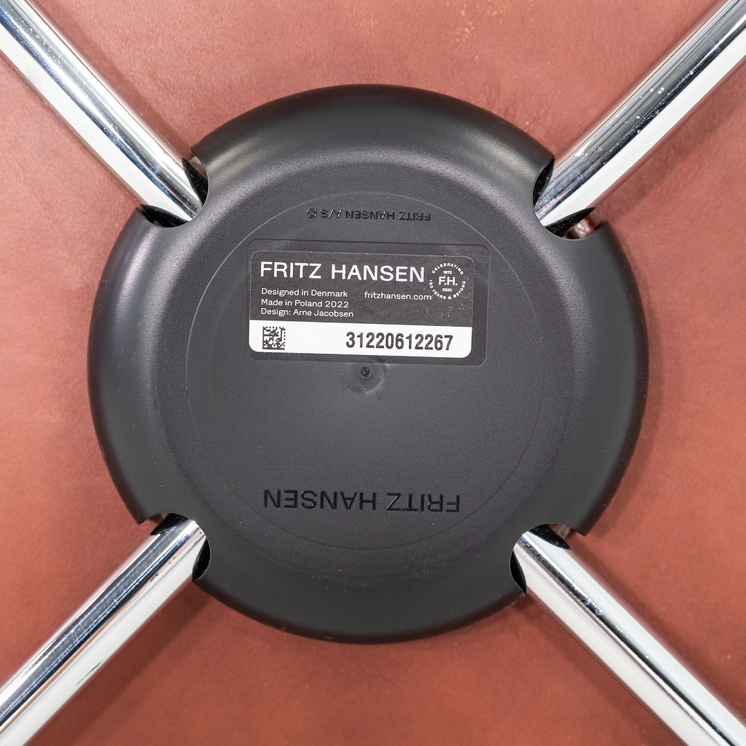 2022 Arne Jacobsen for Fritz Hansen Lily Arm Chair in Chestnut Grace Leather