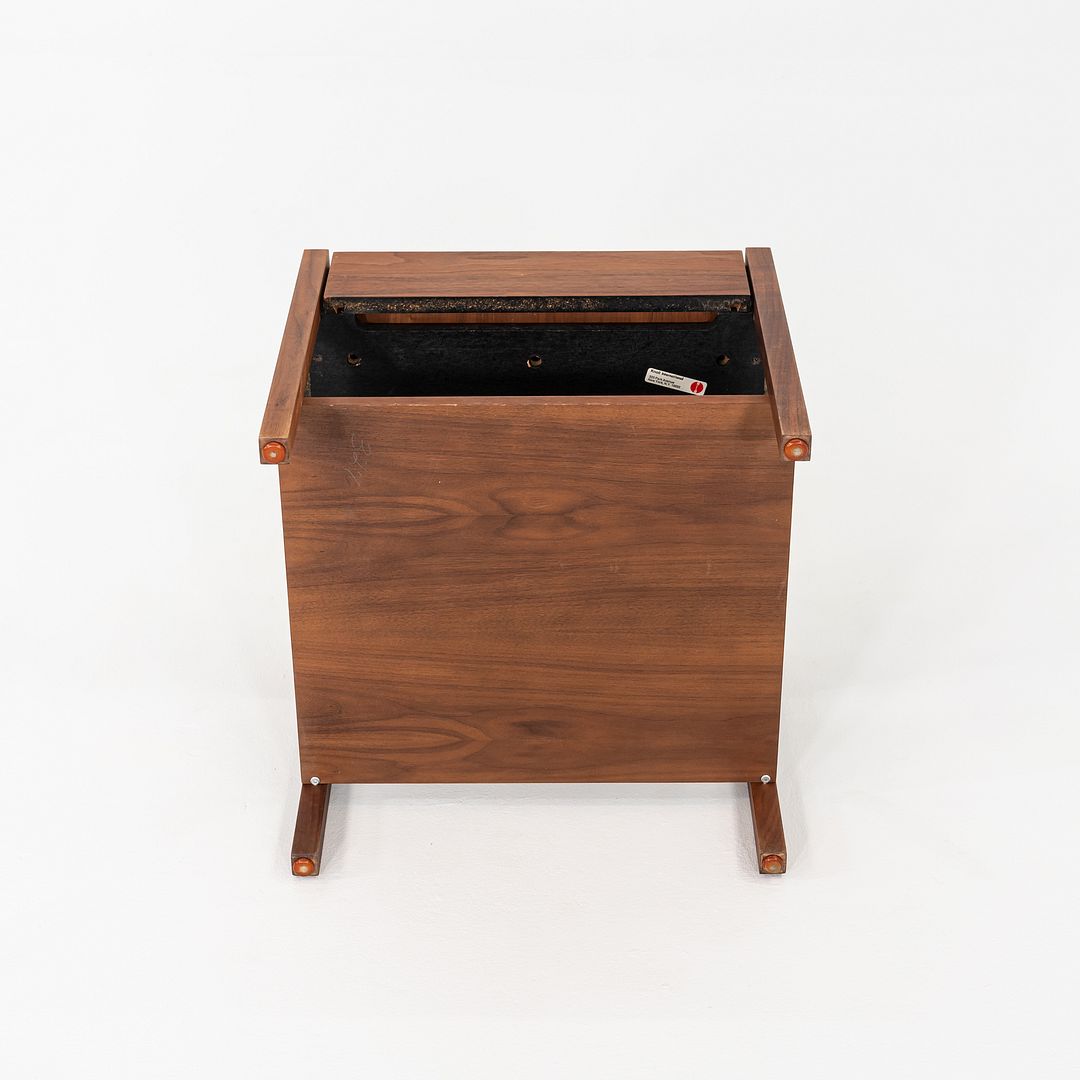 1960s Pair of Florence Knoll Bedside Tables / Nightstands in Walnut and Marble