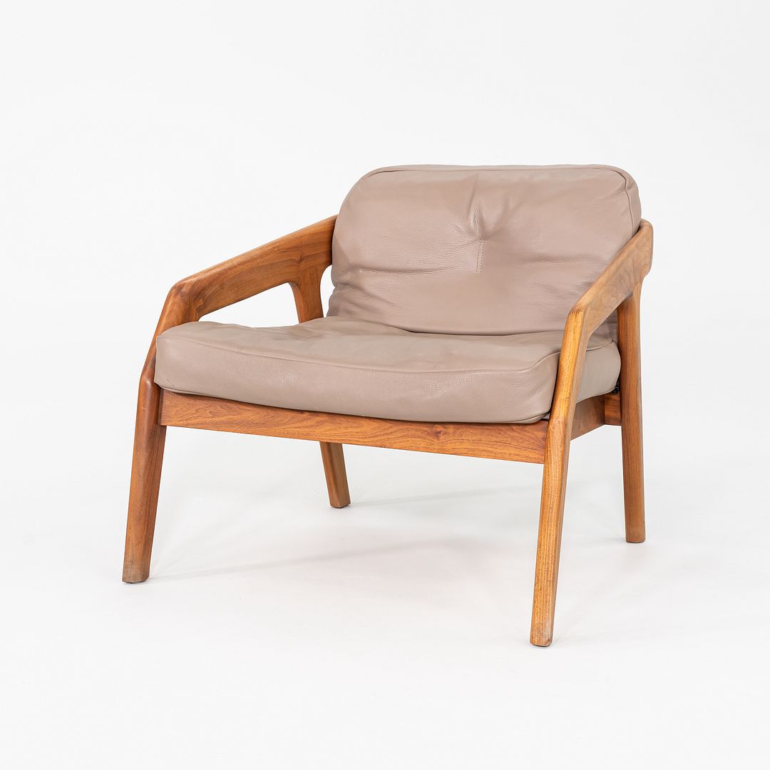 2020s Formstelle Zeitraum Friday 1 Lounge Chair Walnut & Brown Leather 4x Avail