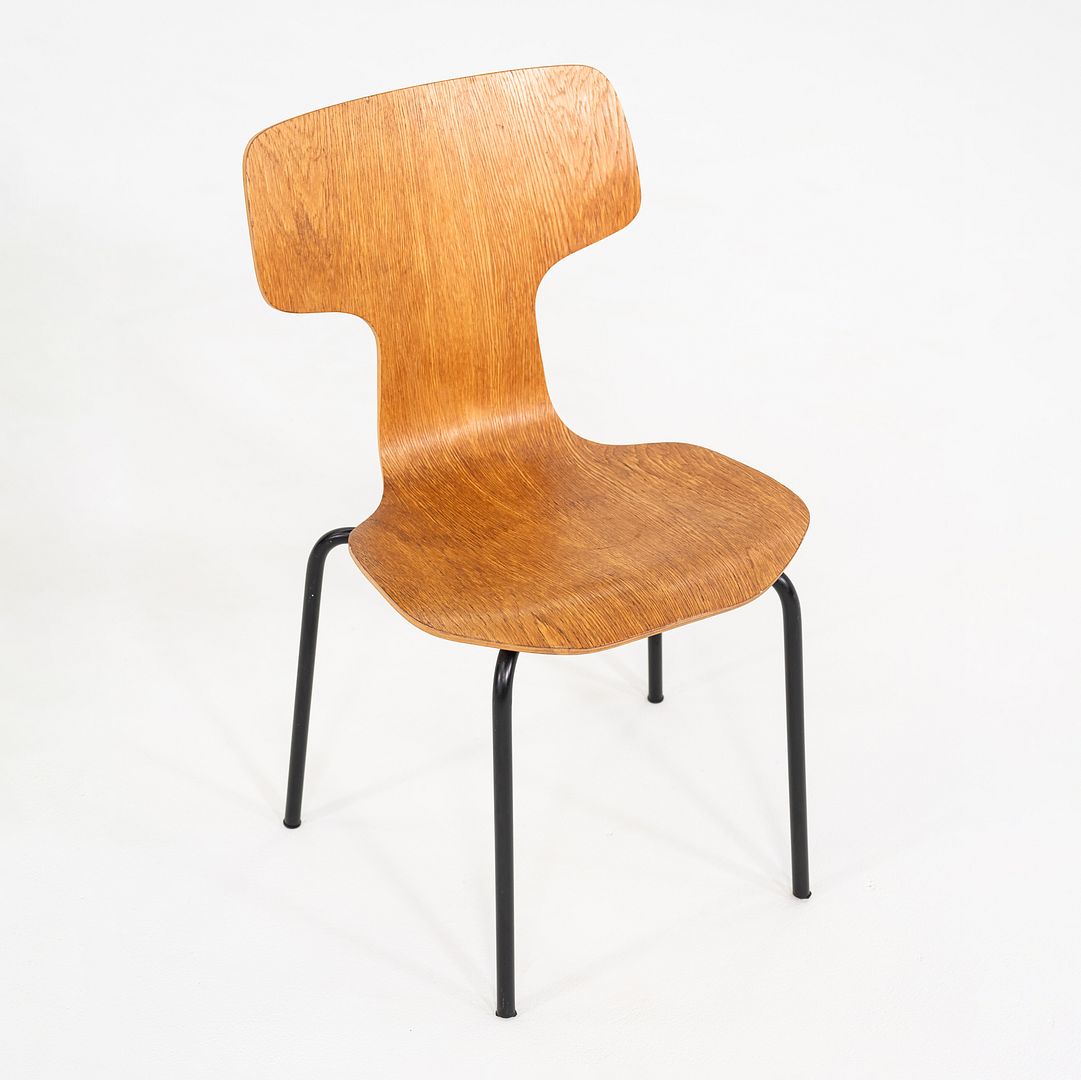 1976 Set of Three Arne Jacobsen Fritz Hansen 3123 Children's Chairs in Veneer