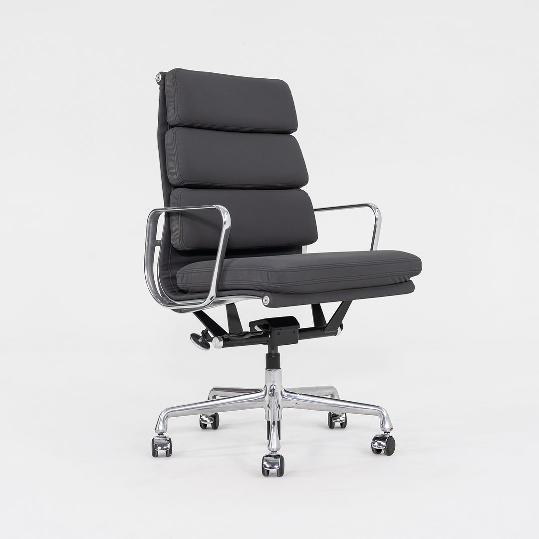 2010s Herman Miller Eames Soft Pad Executive Desk Chair Grey Vinyl Upholstery