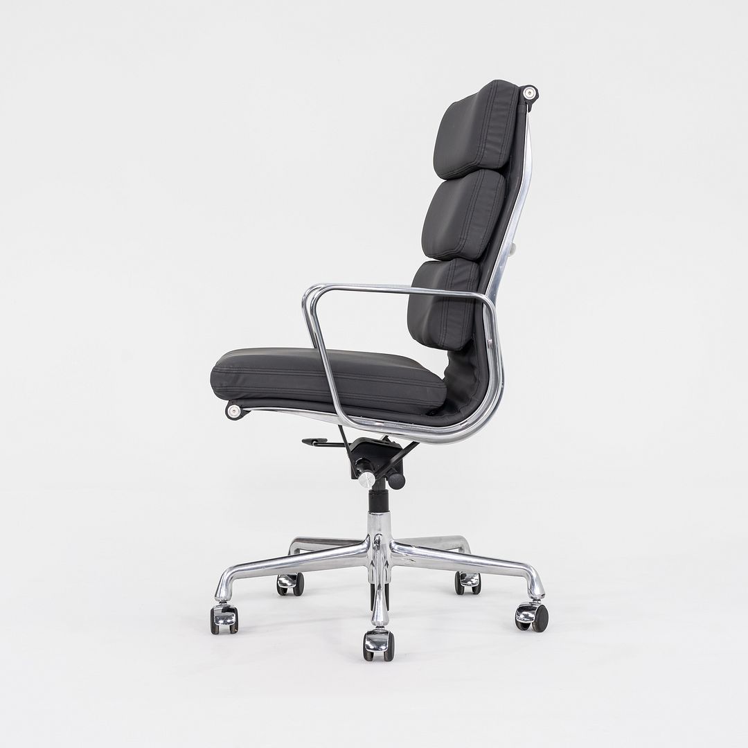 2010s Herman Miller Eames Soft Pad Executive Desk Chair Grey Vinyl Upholstery